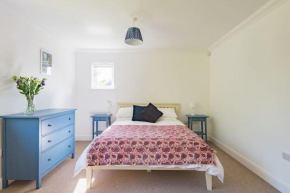 Chantry Cottage by Keepers Cottages